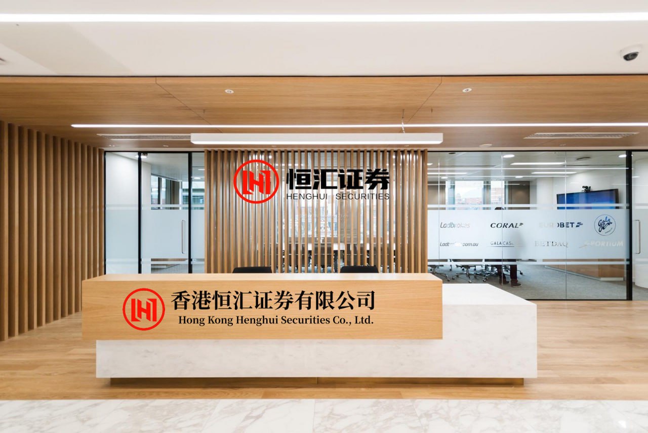 策略操盘 京东物流宣布第13架全货机投用 满载18吨 重庆与长三角运输次日达